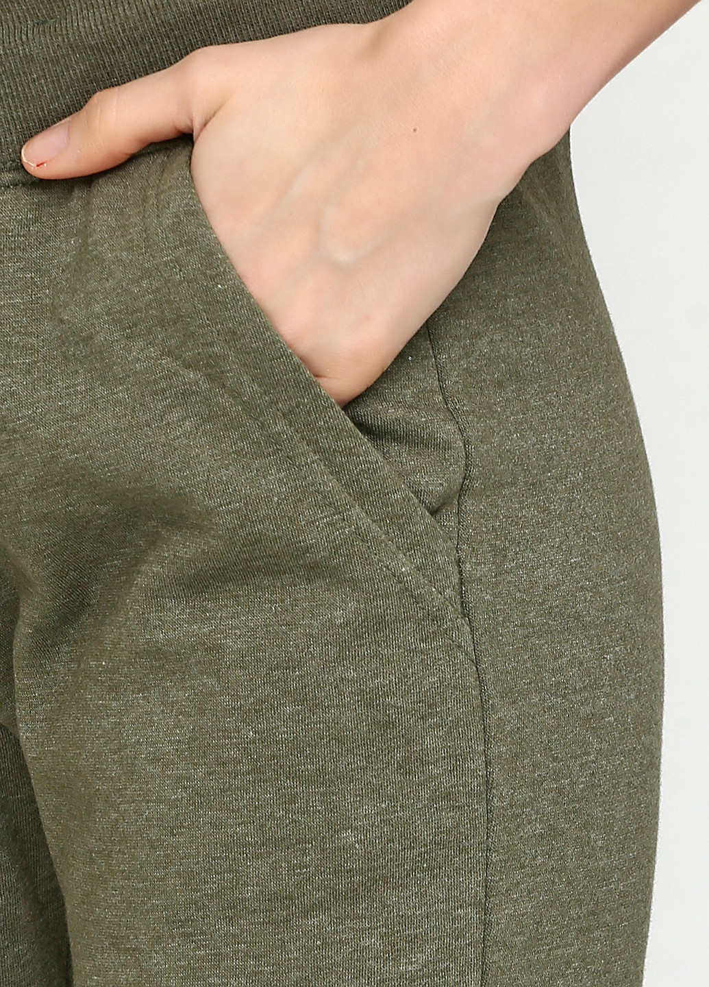 Оливково-зеленые спортивные зимние брюки H&M