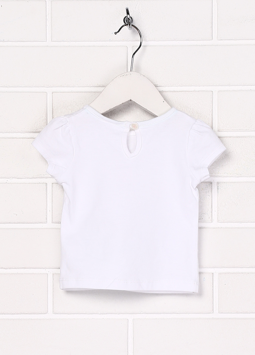 Белая летняя футболка с коротким рукавом C&A