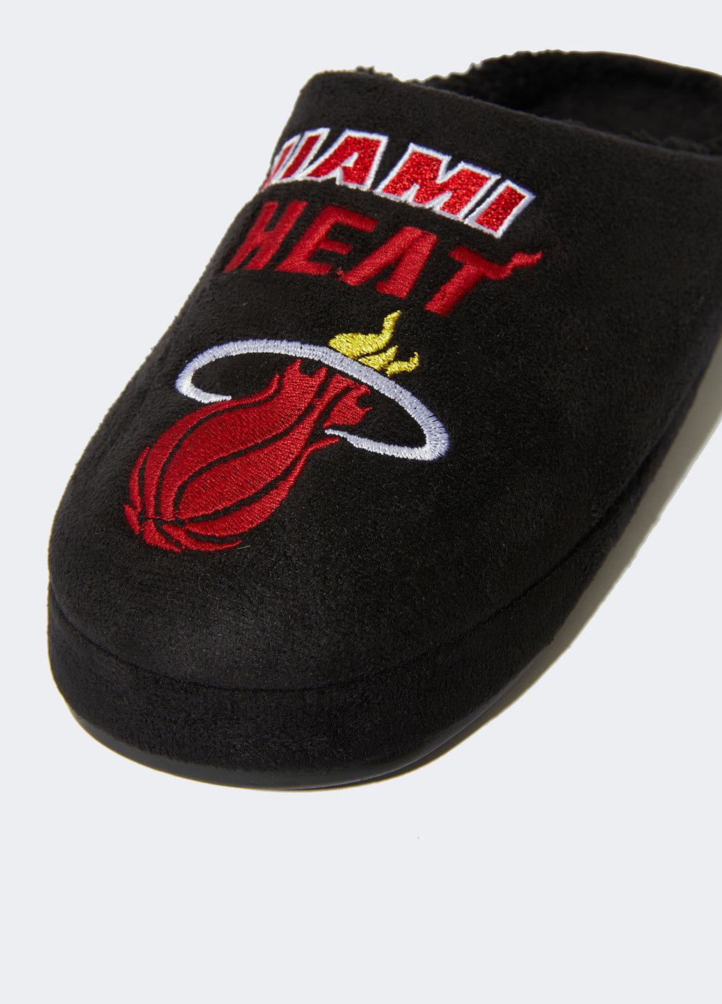 Капці Miami Heat DeFacto Тапочки чорний домашній