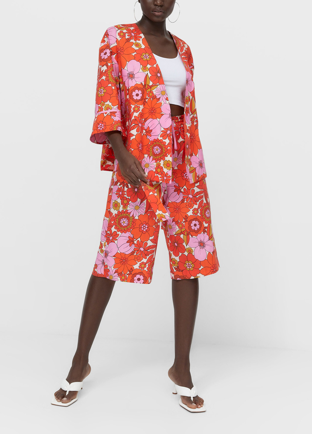 Красная кэжуал рубашка с цветами Stradivarius