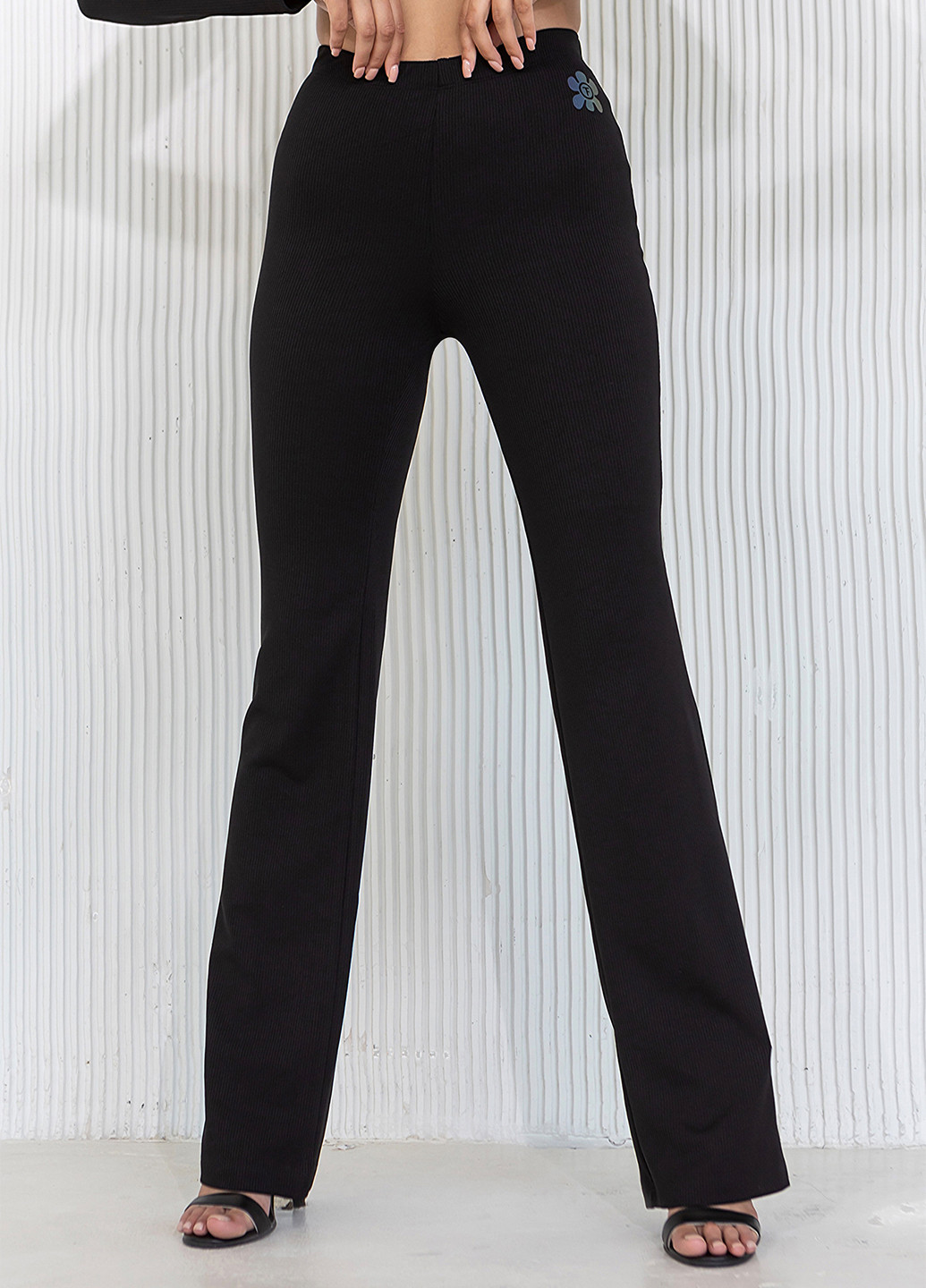 Черные кэжуал демисезонные прямые брюки TOTALFIT