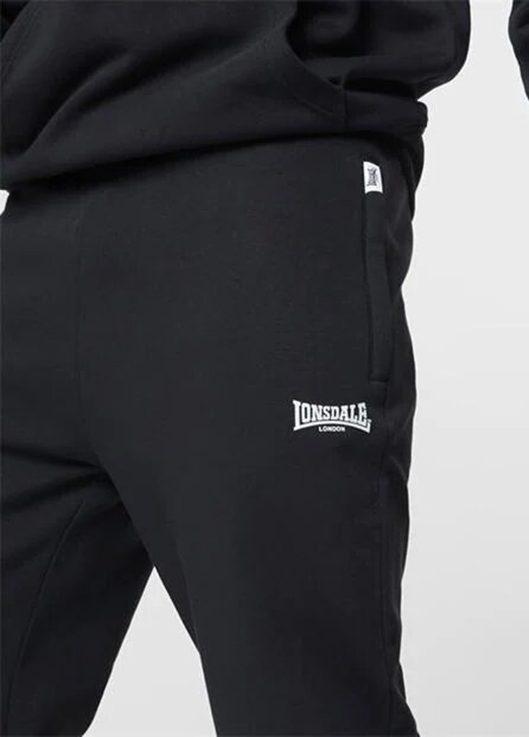 Черные спортивные демисезонные джоггеры брюки Lonsdale