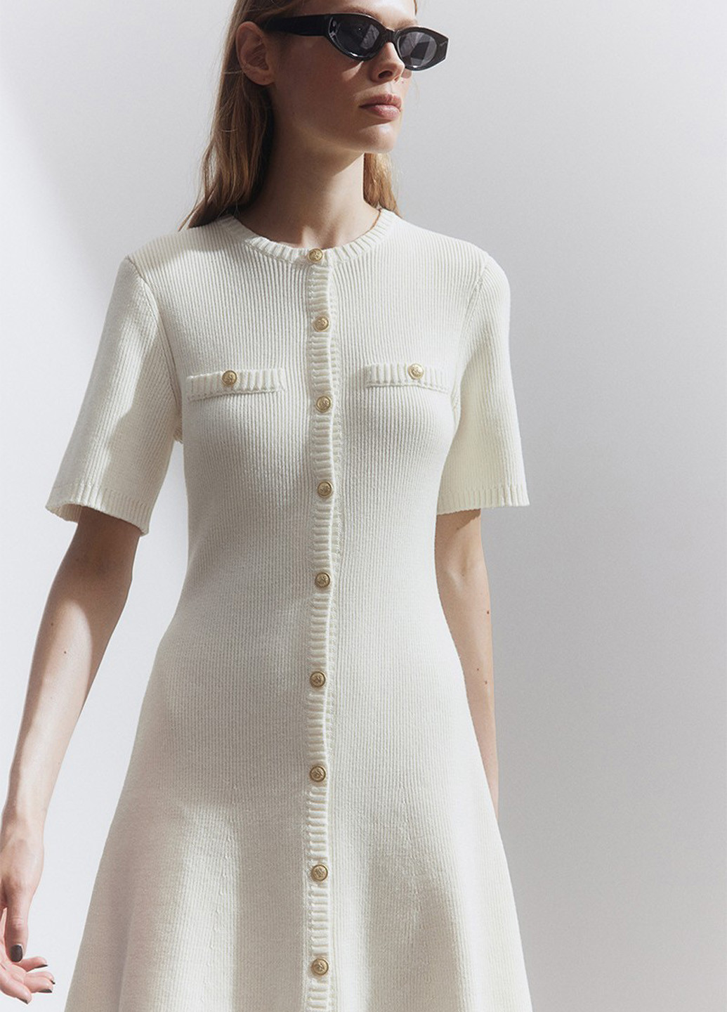 Кремова кежуал сукня кльош H&M однотонна