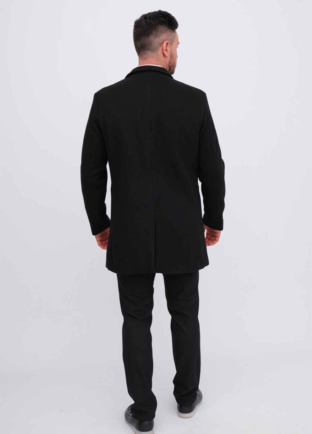 Чорне демісезонне Пальто однобортне K.O.R