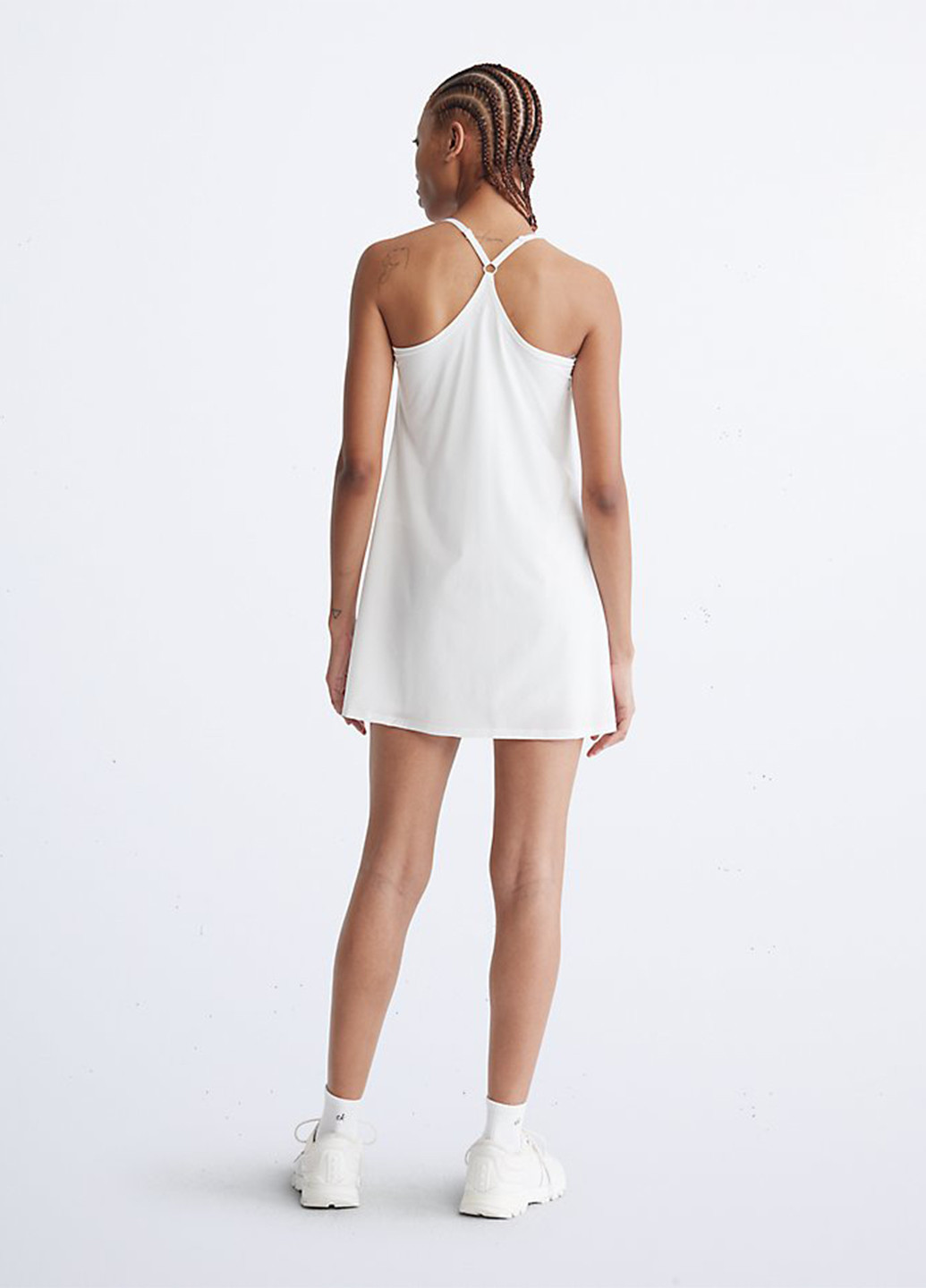 Белое спортивное платье платье-майка Calvin Klein однотонное
