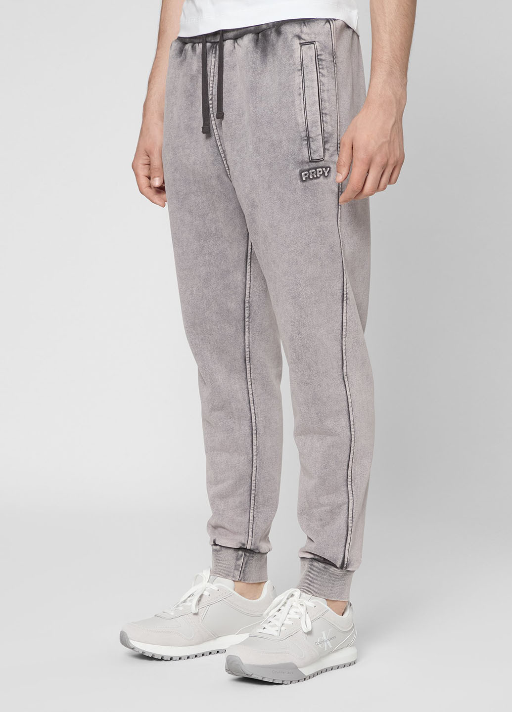 Серые спортивные демисезонные джоггеры брюки PRPY