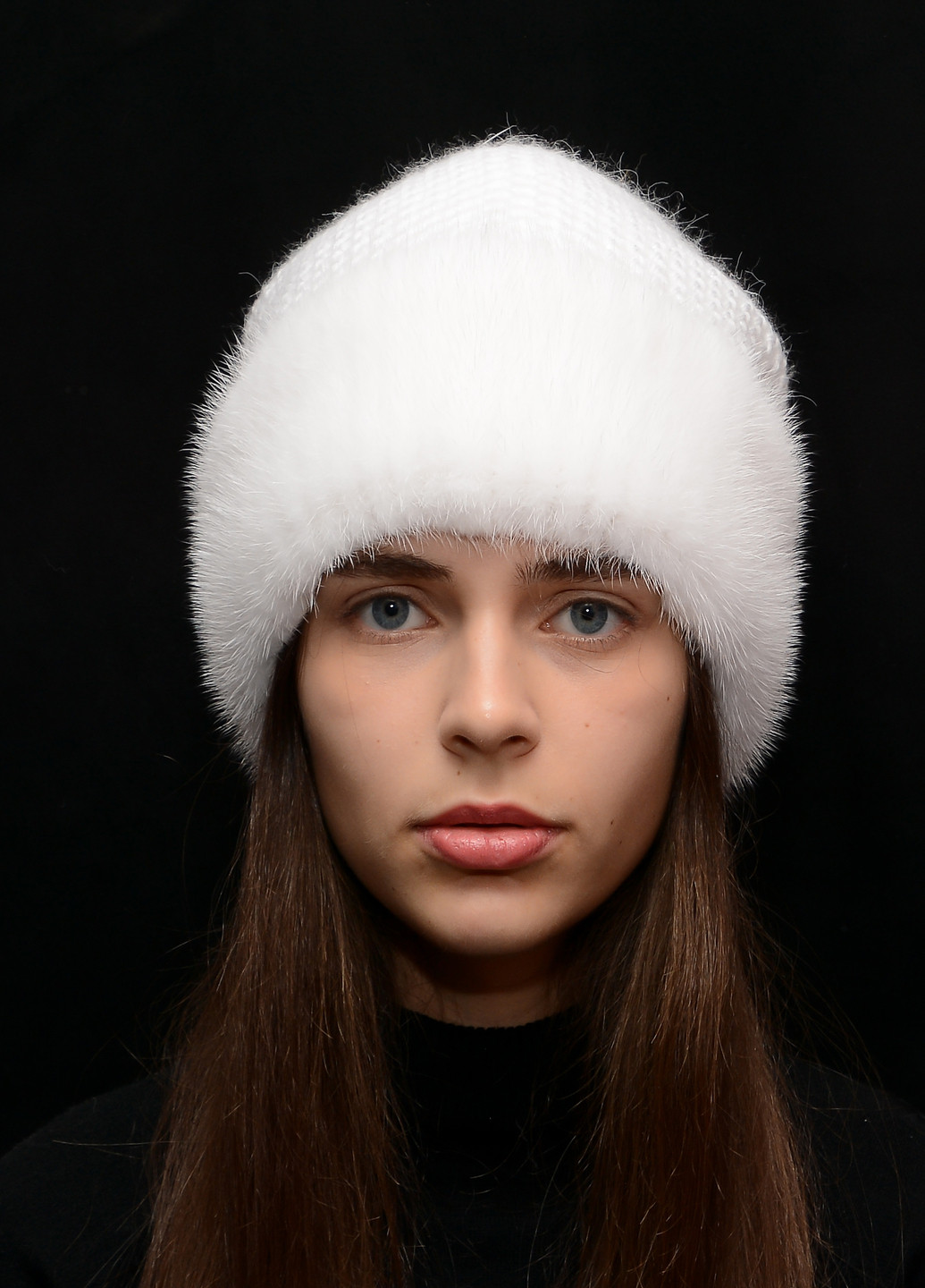 Женская зимняя норковая вязаная шапка с бубоном Меховой Стиль Соты (199007431)