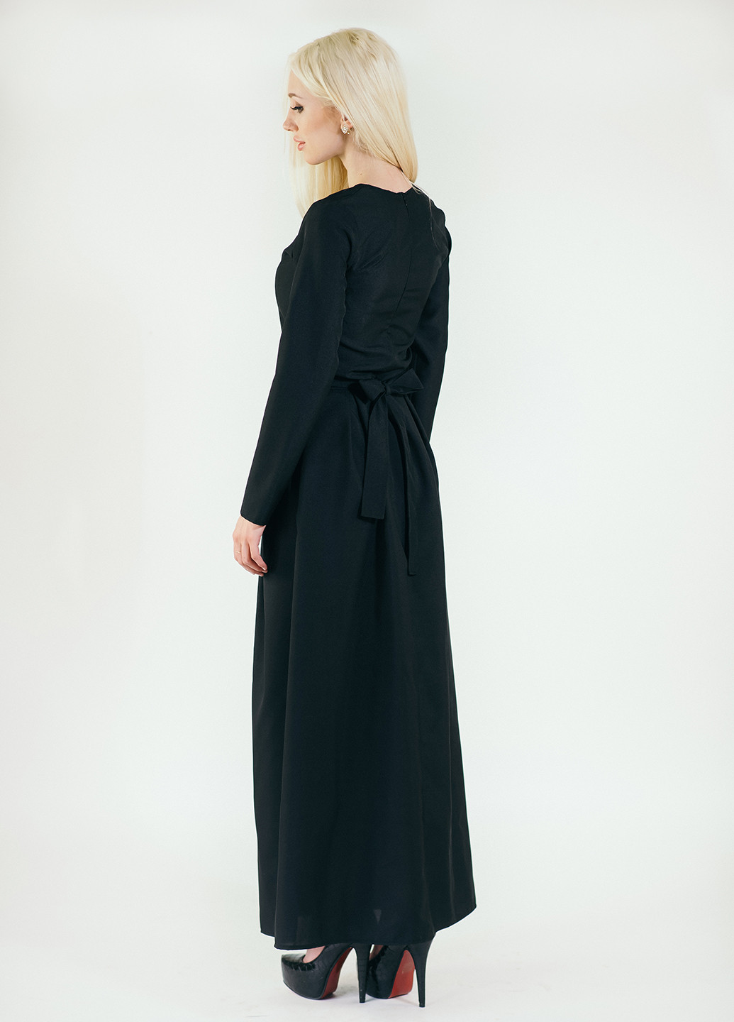 Черное кэжуал платье Podium однотонное