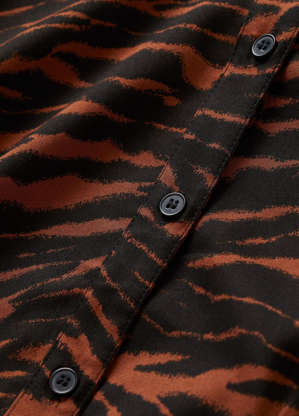 Темно-коричневое кэжуал платье-рубашка H&M тигровый