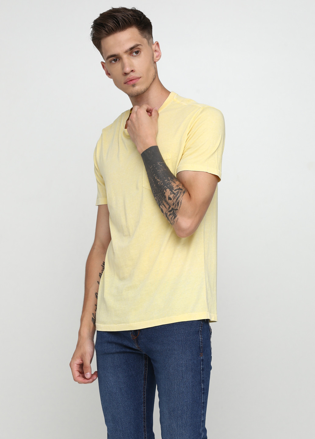 Желтая футболка Gap