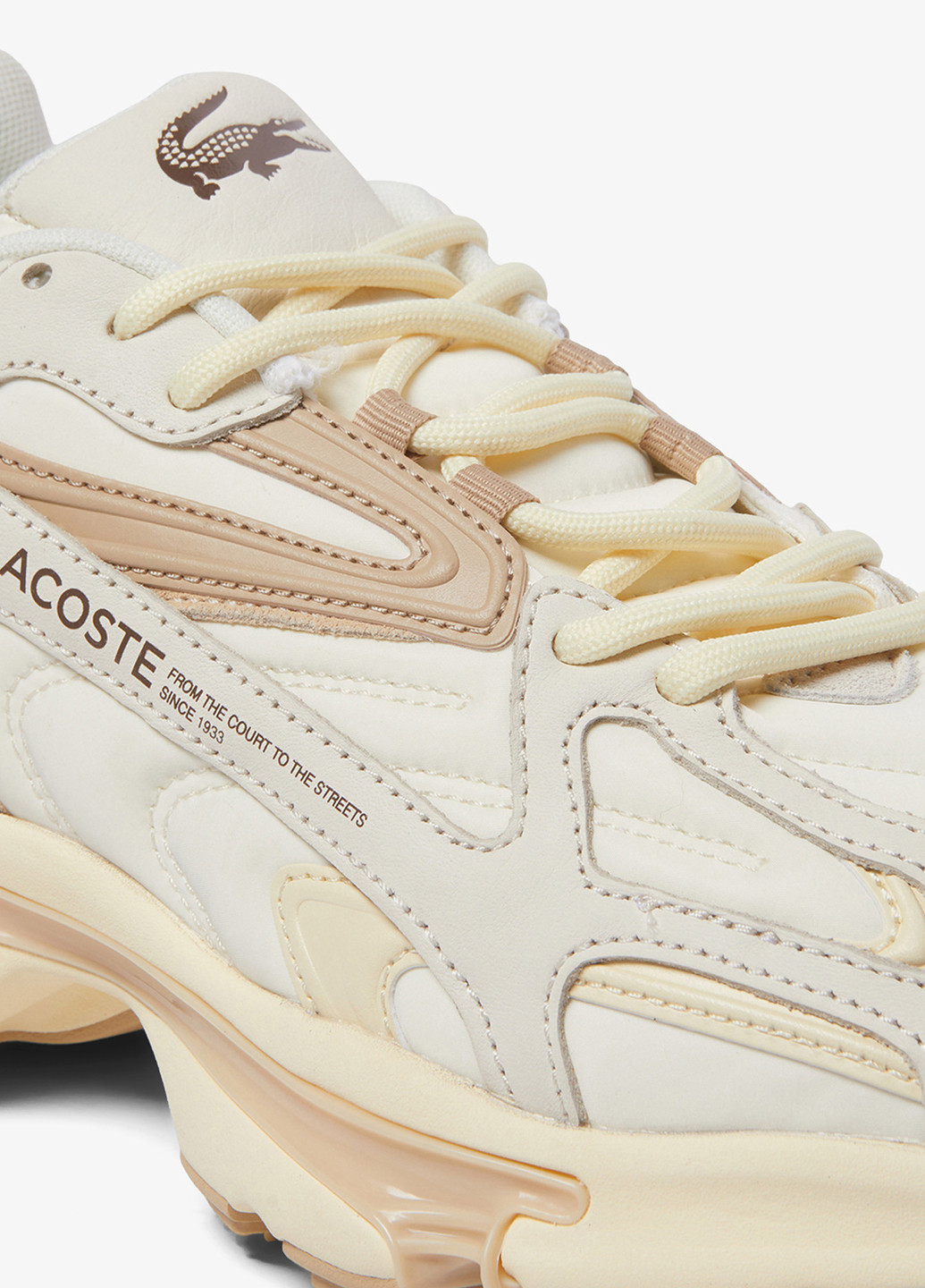 Світло-бежеві Осінні кросівки Lacoste