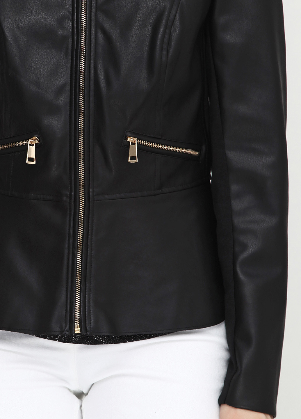 Черная демисезонная куртка Brandtex Collection