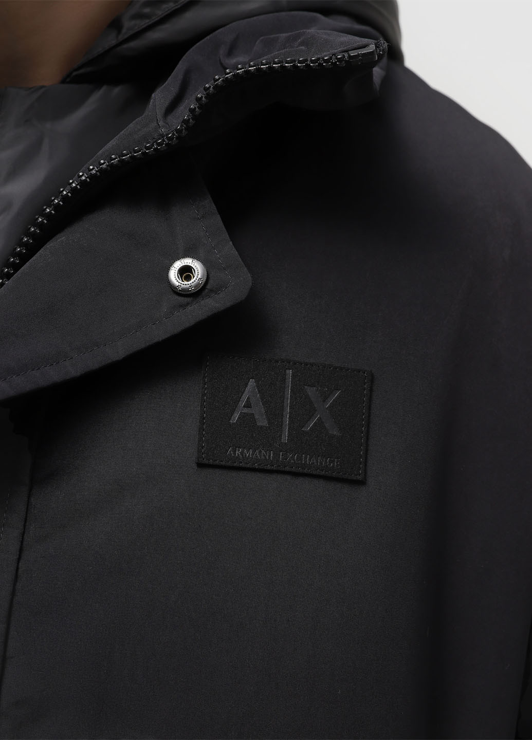 Парку Armani Exchange (365686643)