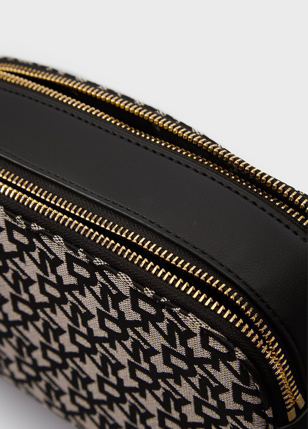 Сумка 22x15x7,5 см DKNY (328199990)