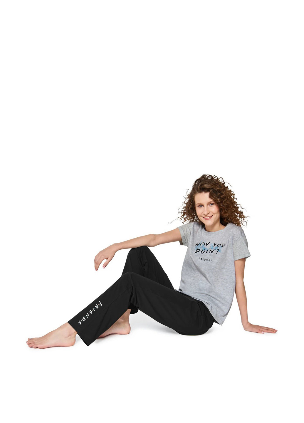 Комбинированная всесезон пижама (футболка, брюки) футболка + брюки Esmara