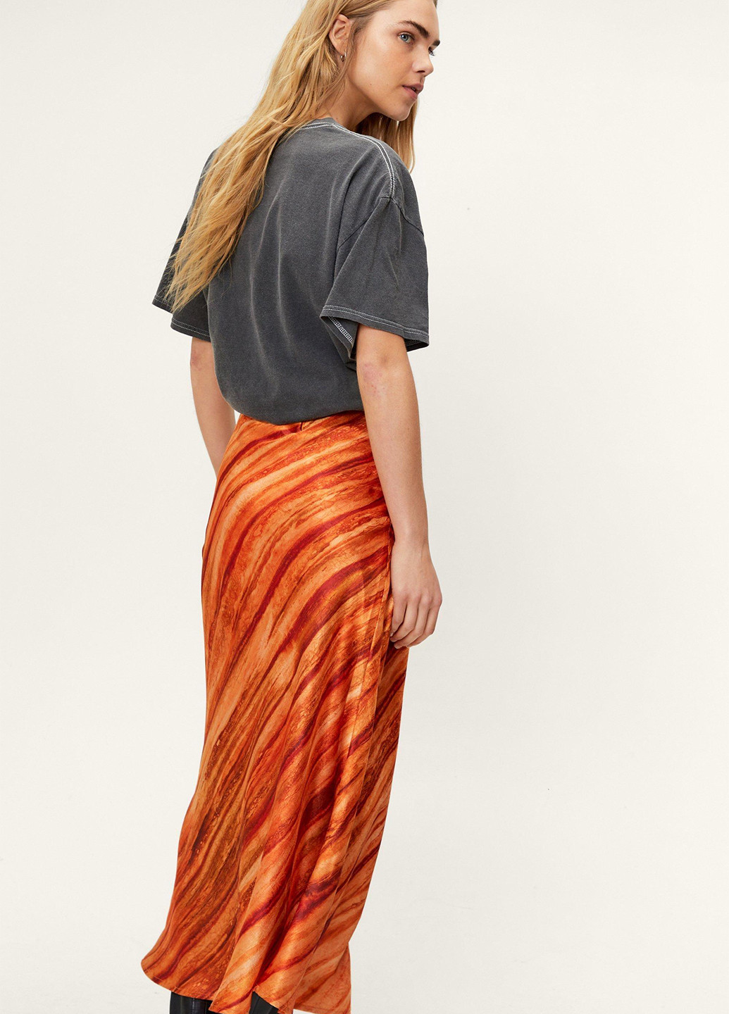 Оранжевая кэжуал с абстрактным узором юбка Nasty Gal а-силуэта (трапеция)