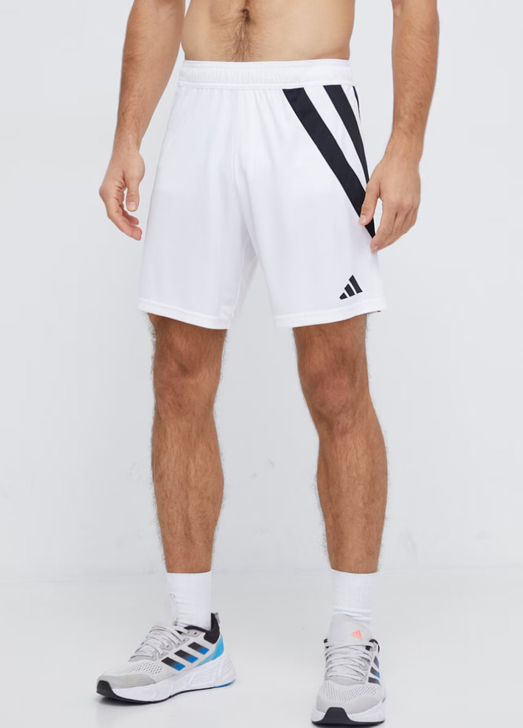 Шорты adidas (338853906)