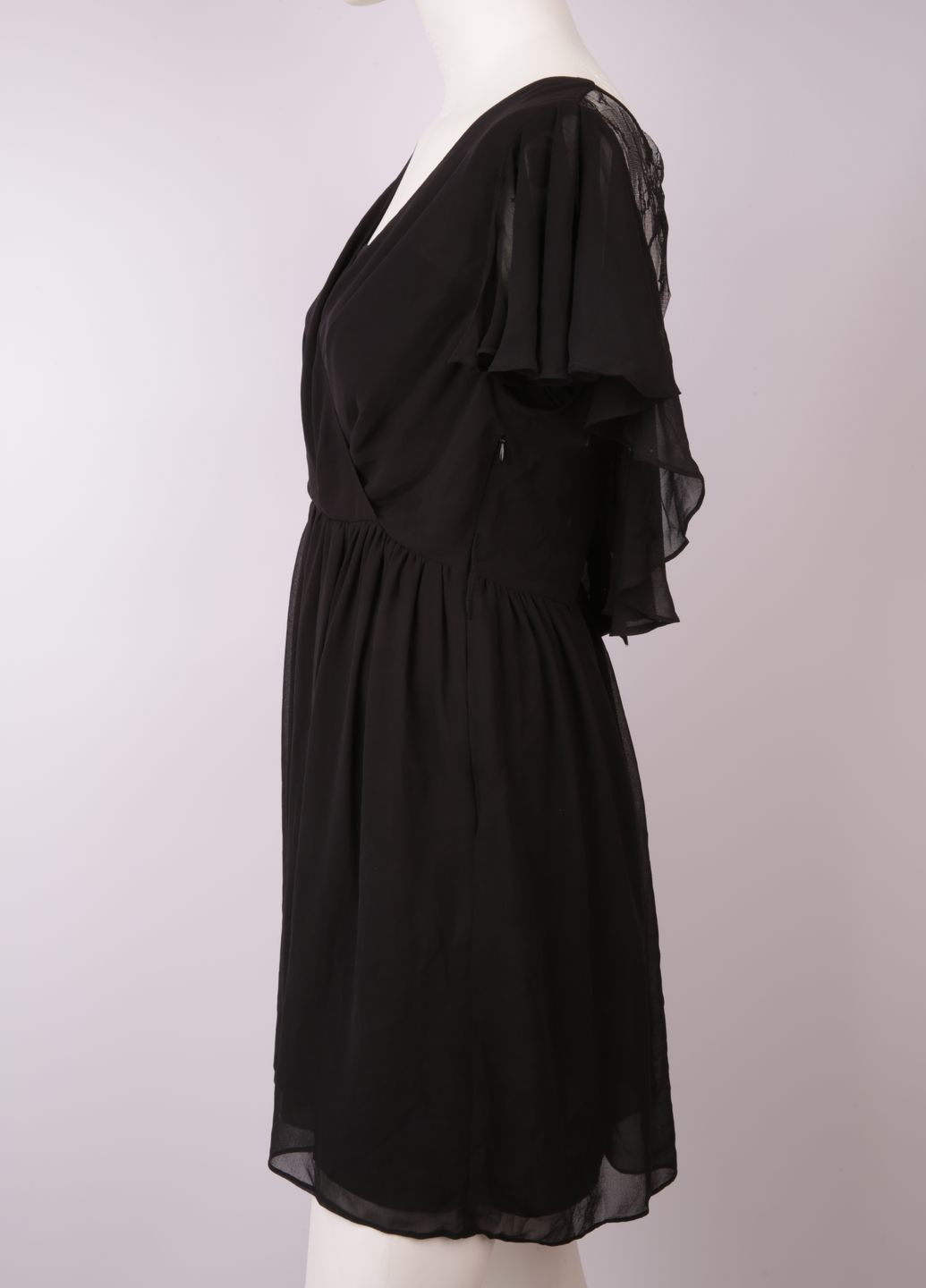Черное коктейльное платье Vero Moda однотонное