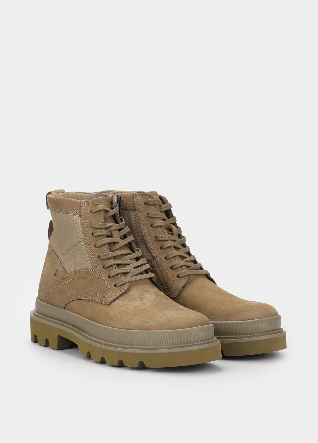 Оливковые осенние ботинки Clarks