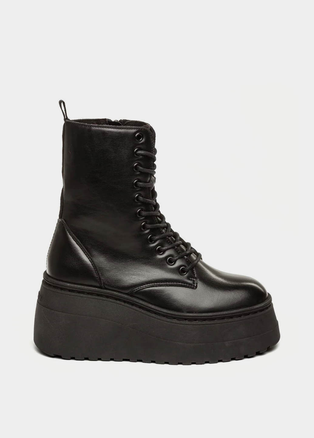 Осенние ботинки Steve Madden со шнуровкой