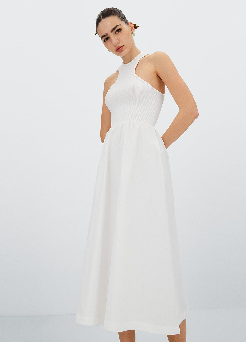 Білий кежуал сукня сукня-майка Stradivarius однотонна