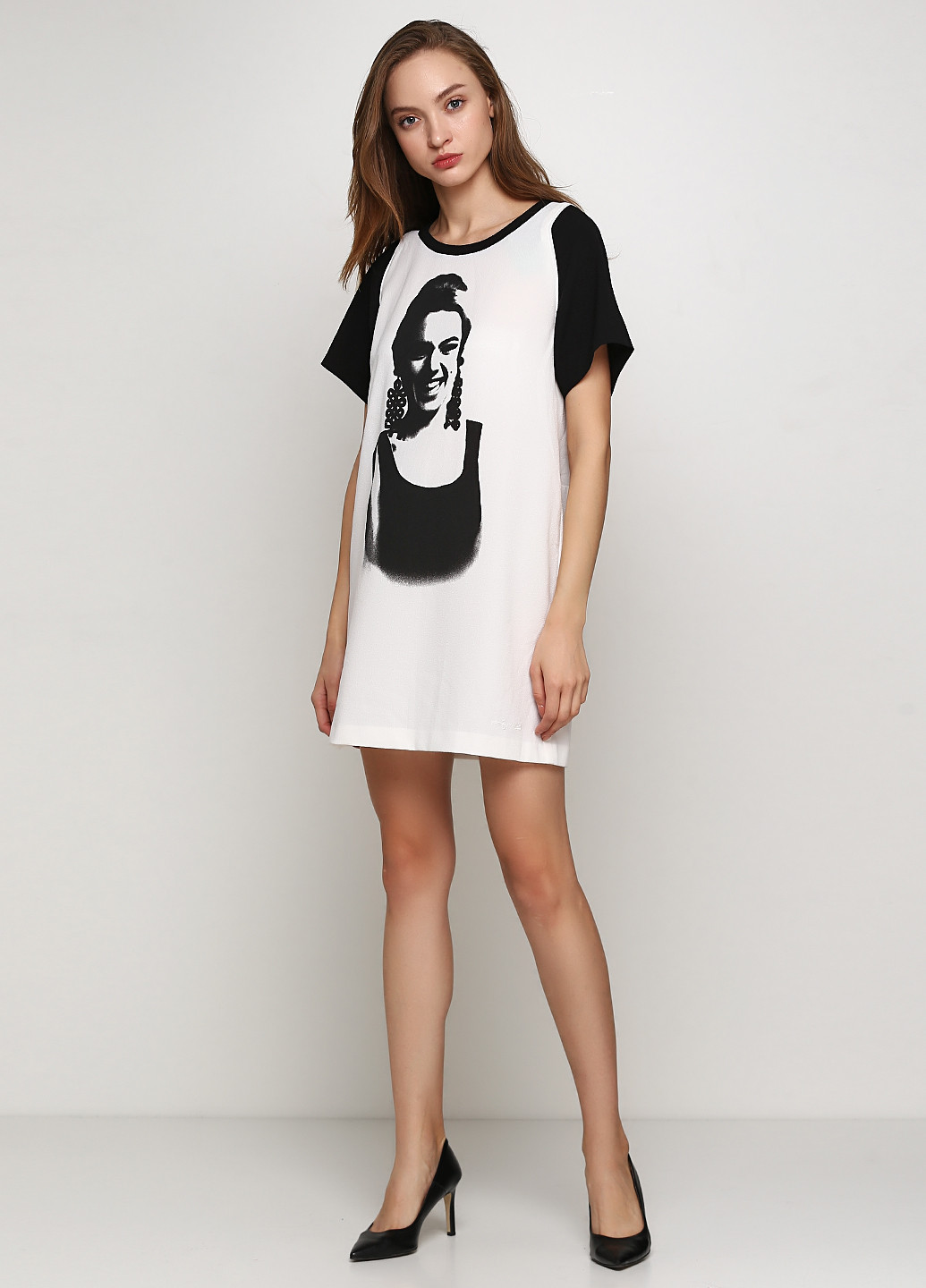 Молочное кэжуал платье Andy Warhol by Pepe Jeans с рисунком