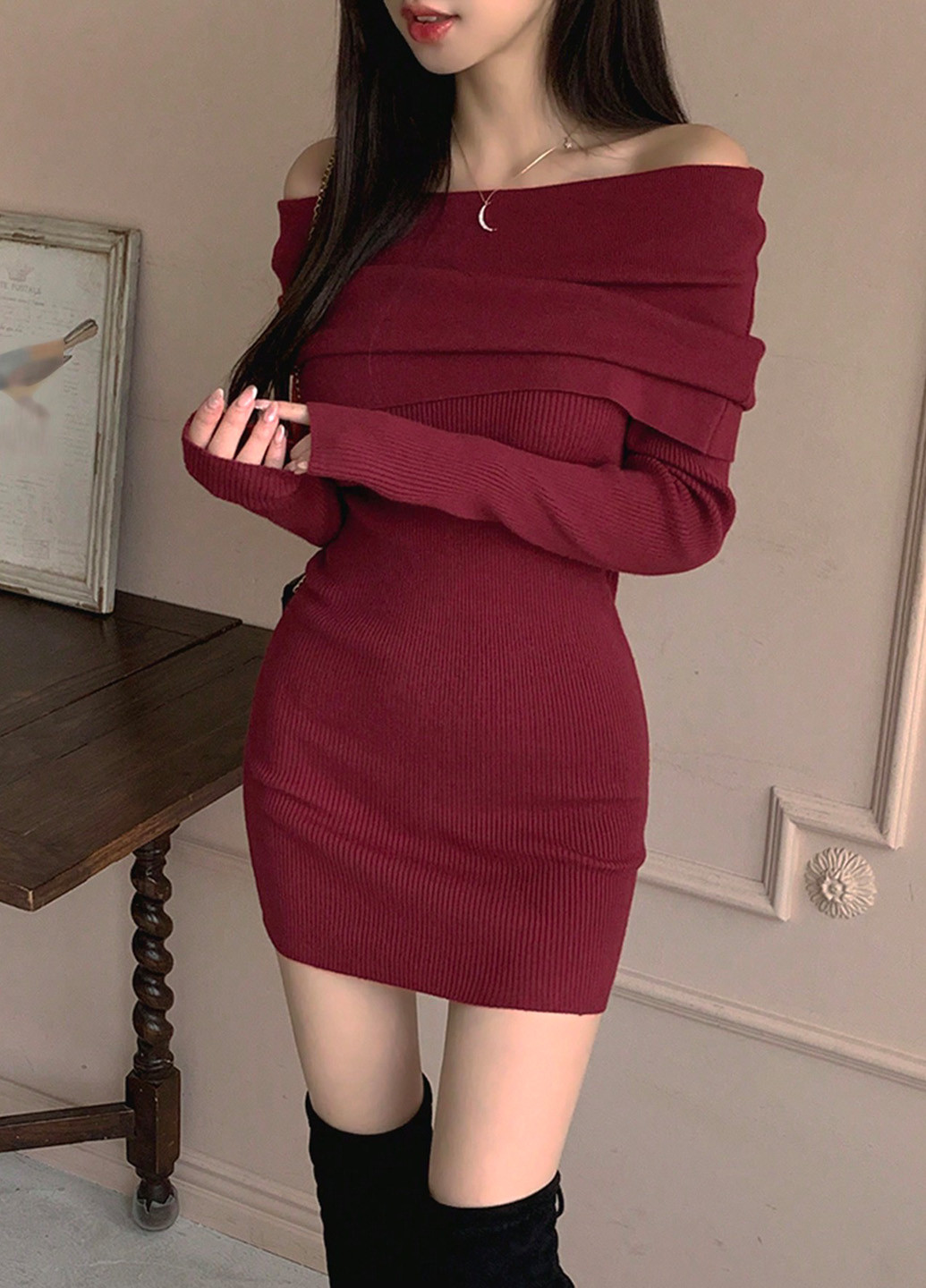Бордовое кэжуал платье платье-свитер, с открытыми плечами SHEIN однотонное