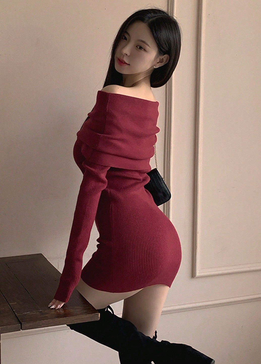 Бордовое кэжуал платье платье-свитер, с открытыми плечами SHEIN однотонное