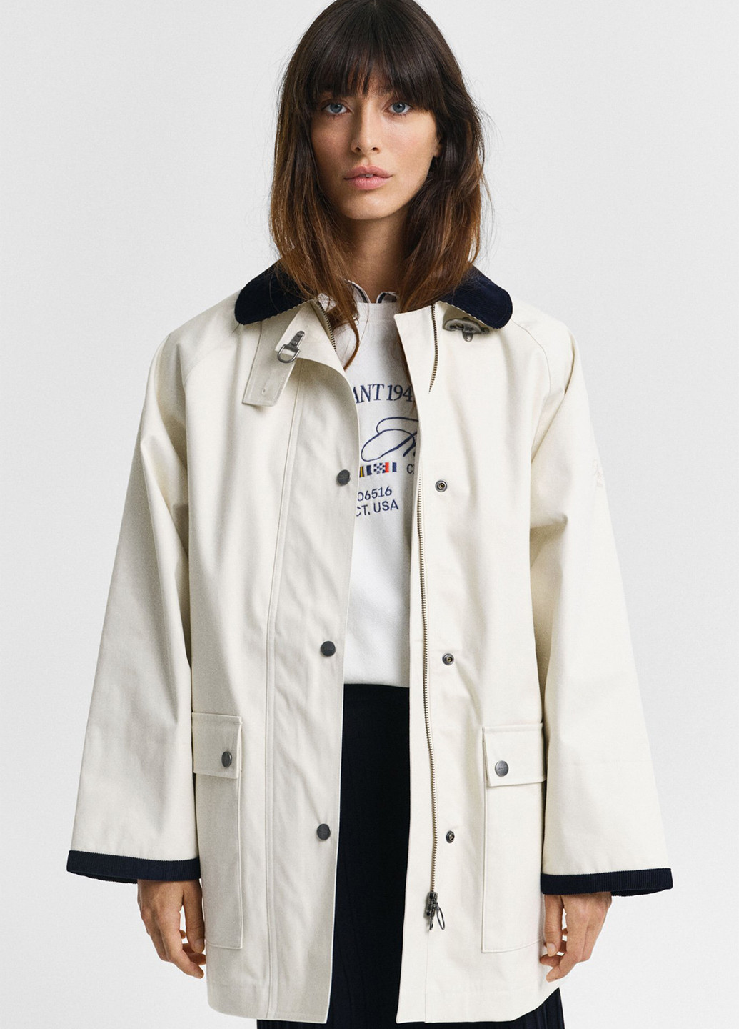 Біла демісезонна куртка Gant