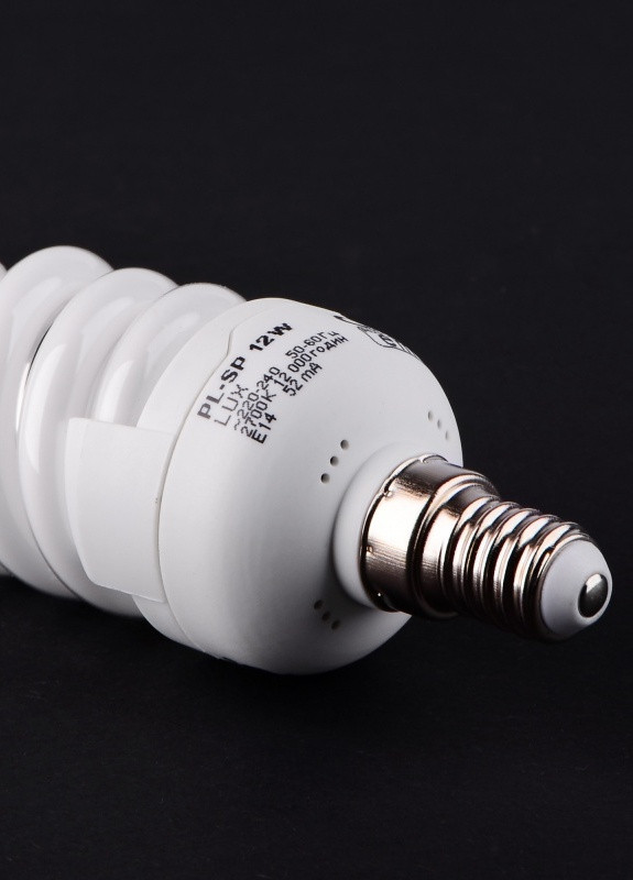 Лампа энергосберегающая E14 PL-SP 12W/864 lux Brille (253965130)