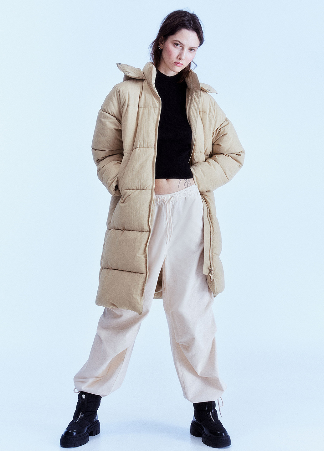 Бежева зимня куртка H&M