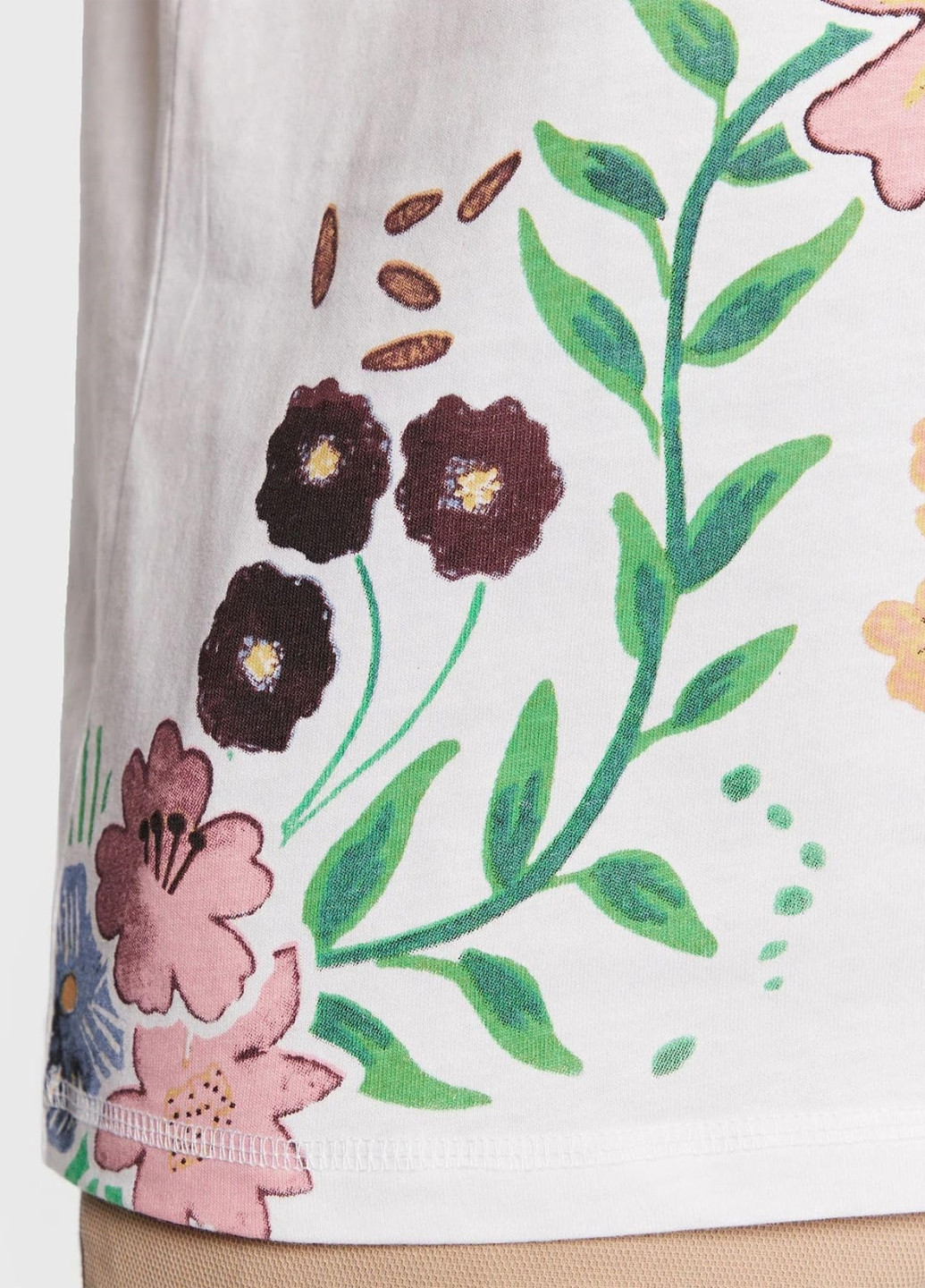 Белая футболка Guess