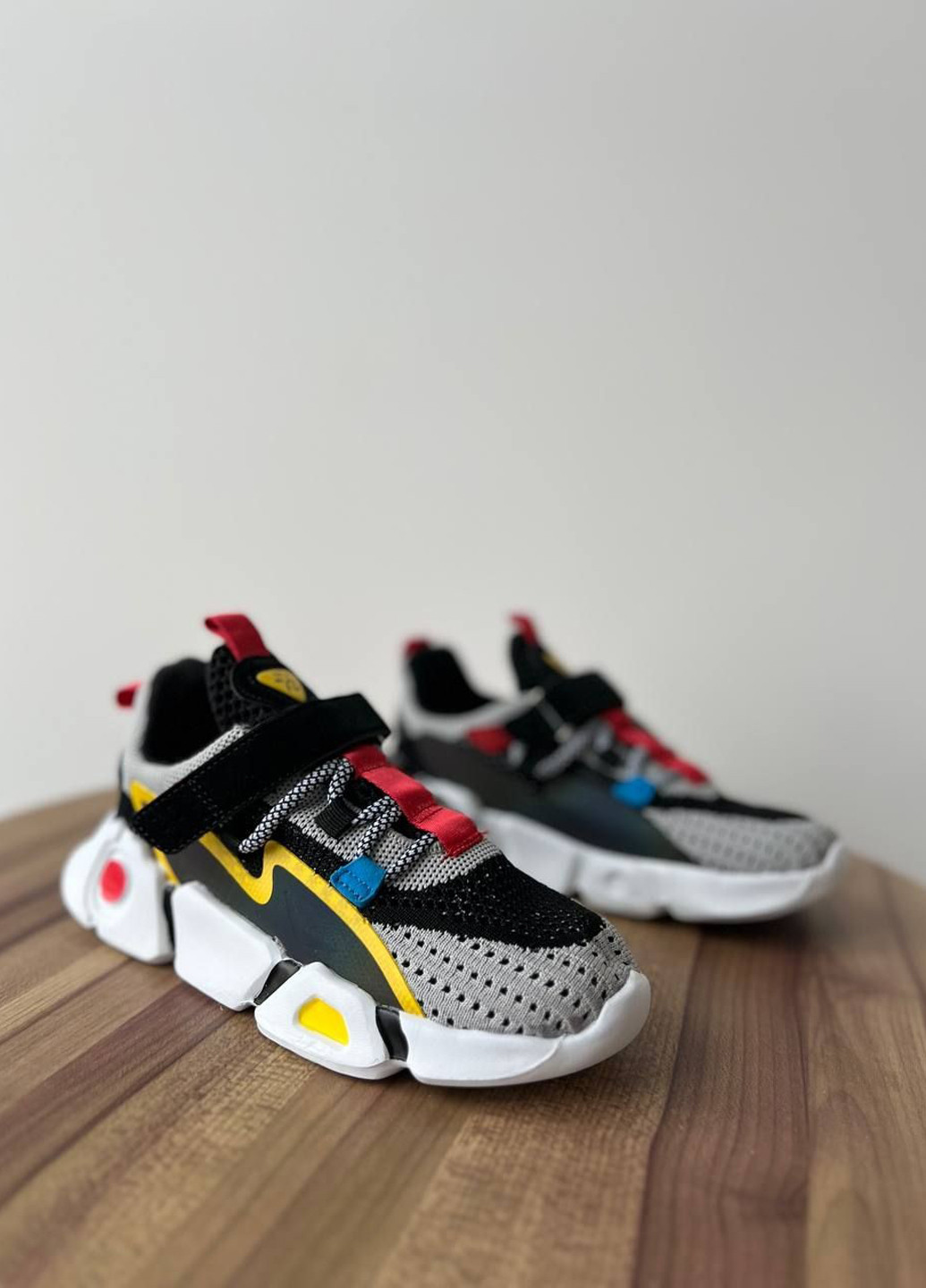 Цветные демисезонные кроссовки Bessky