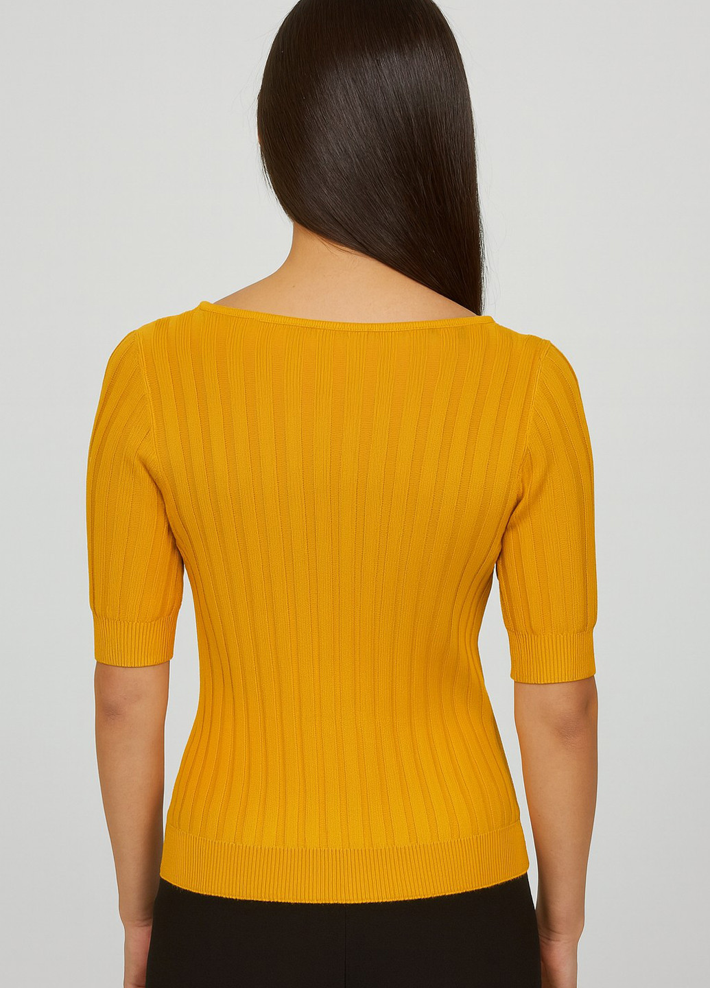 Горчичный демисезонный свитер Vicolo