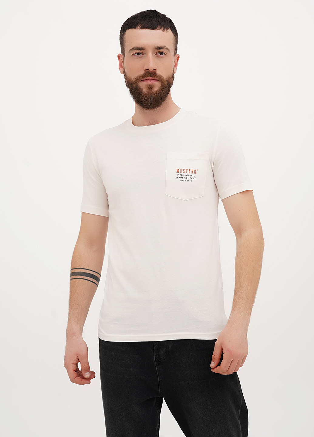 Молочна футболка Mustang