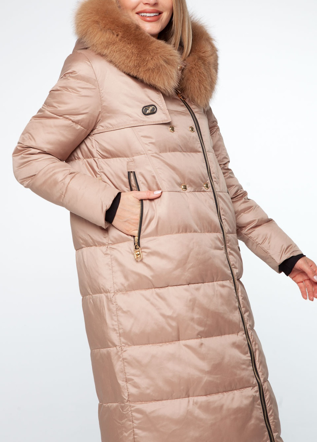 Бежева зимня утеплена куртка з обробкою мехом єноту Vo-tarun 855
