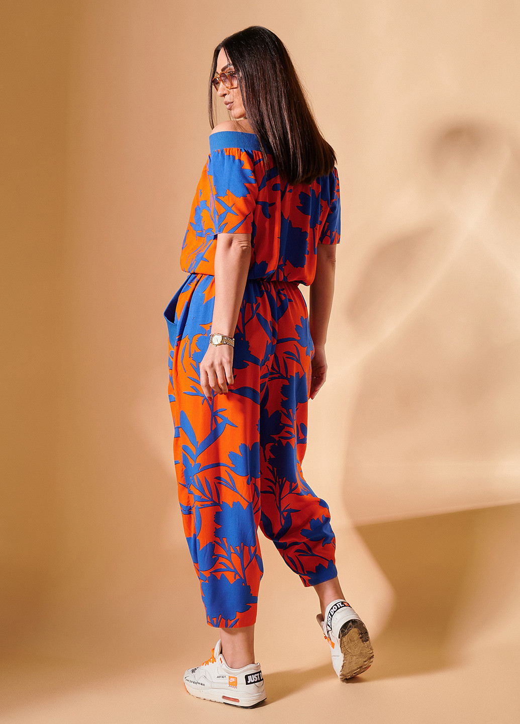 Комбінезон LibeAmore комбінезон-брюки квітковий помаранчевий кежуал штапель, бавовна
