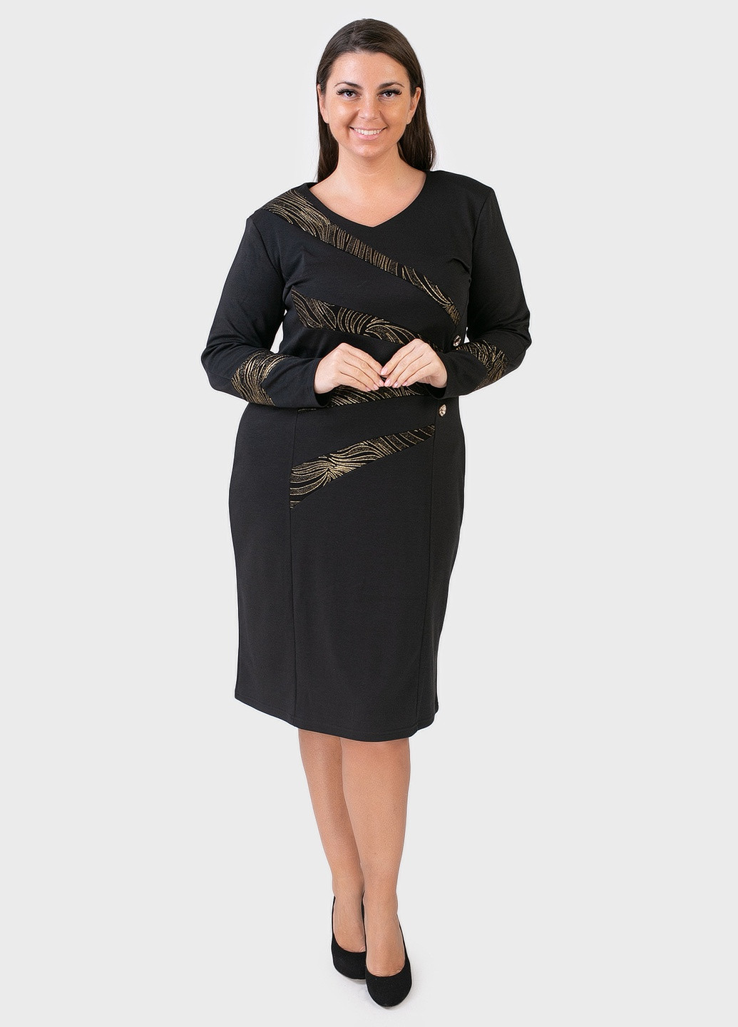 Черное кэжуал платье трикотажное черное с золотистыми вставками art 00023 BABOCHKA XL Collection однотонное