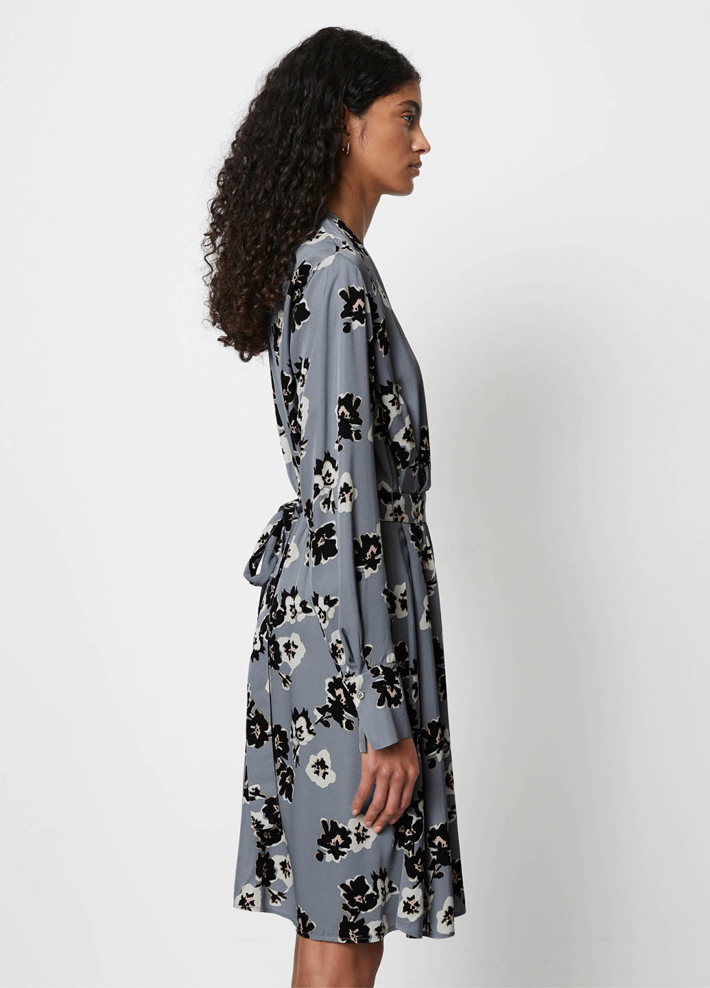 Сіра кежуал сукня Marc O'Polo з квітковим принтом