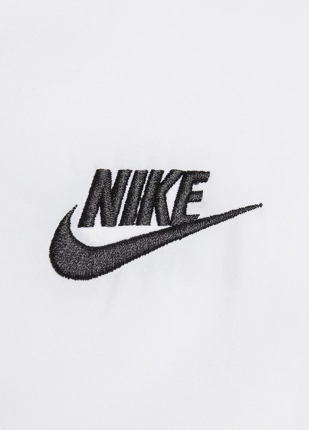 Белая демисезонная куртка fb7675-100 Nike Sportswear Classic Puffer