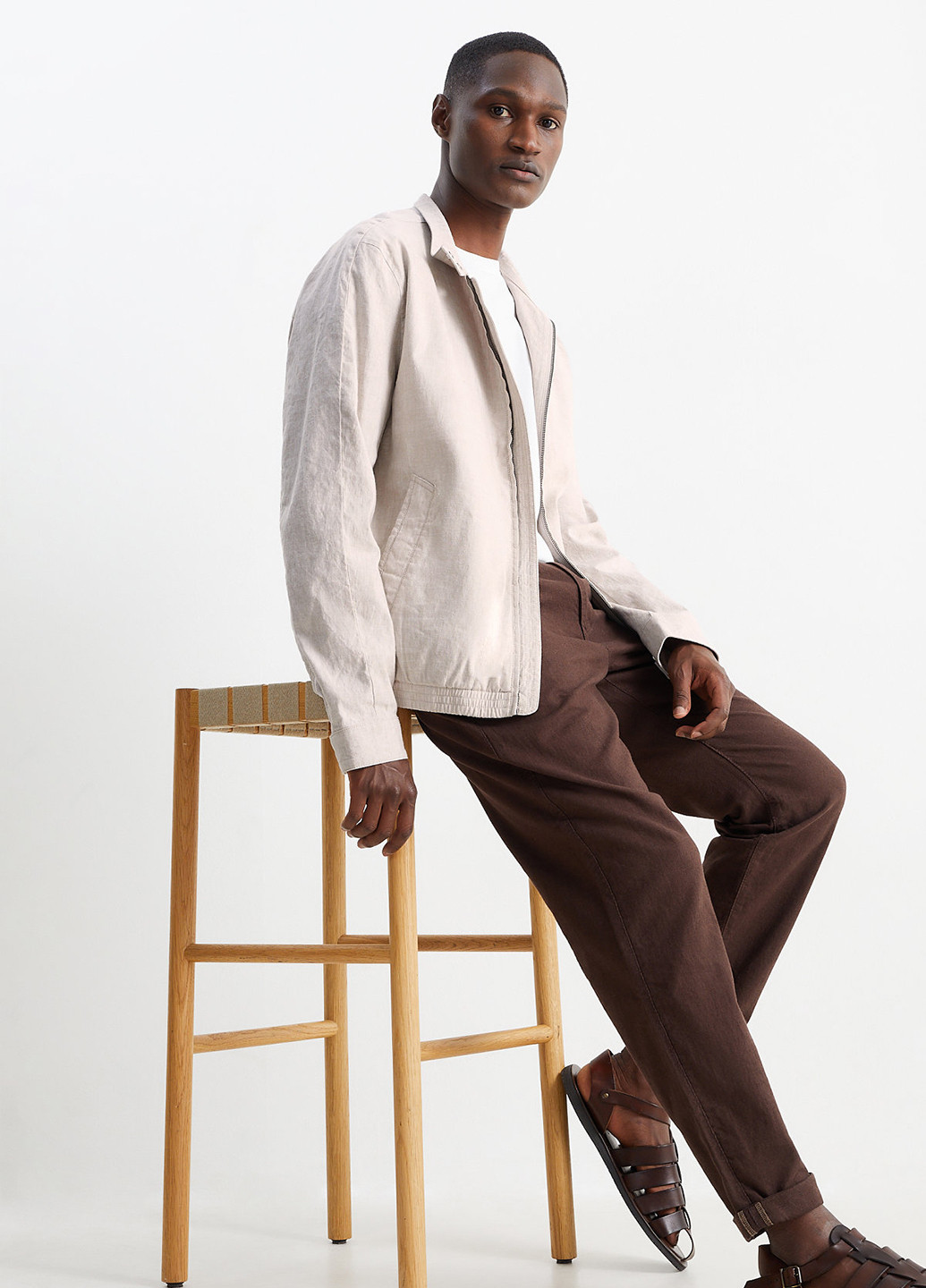 Бежевая демисезонная куртка C&A