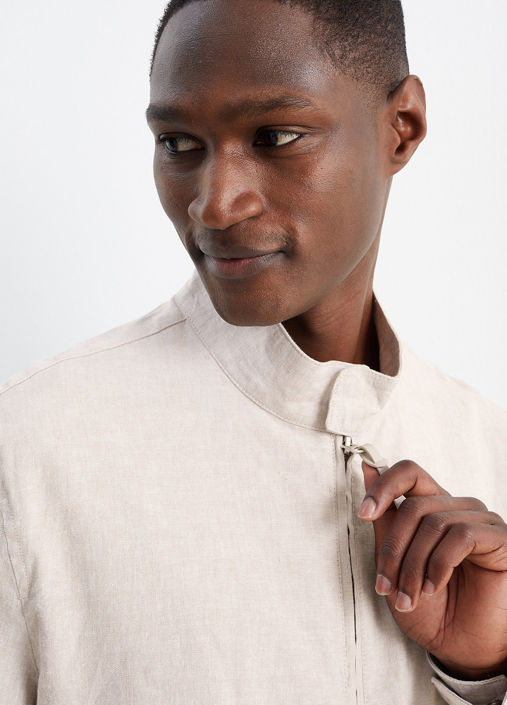 Бежевая демисезонная куртка C&A