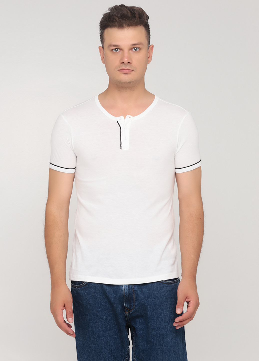 Біла футболка Club Monaco