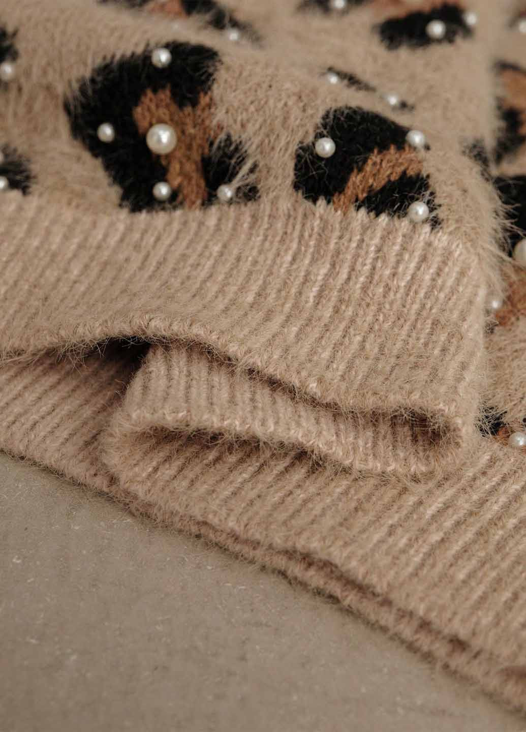 Бежевий зимовий джемпер джемпер SHEIN