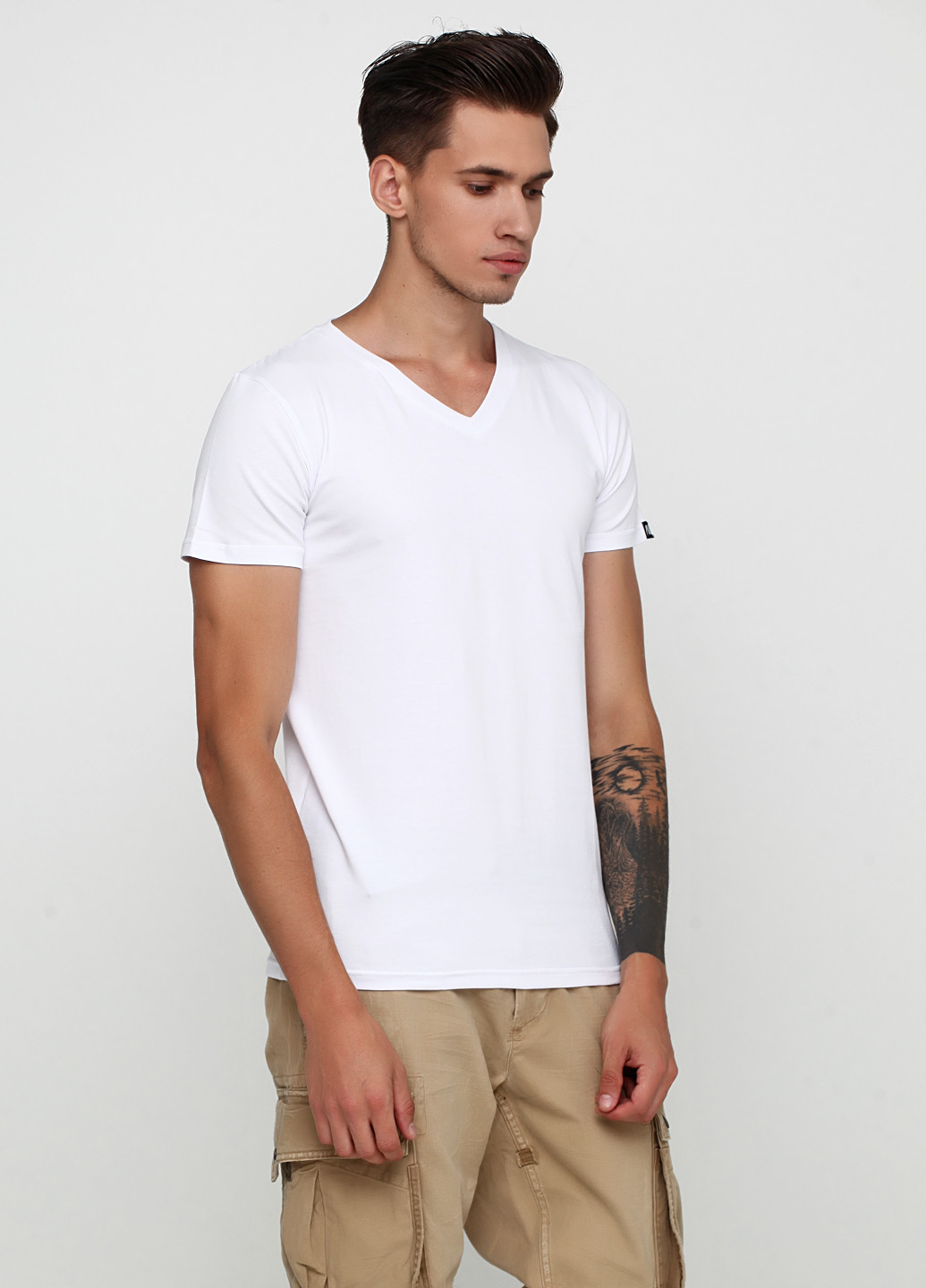 Біла футболка Only Man