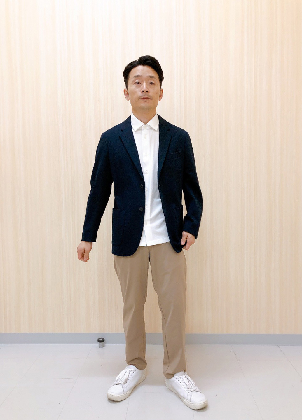 Белая кэжуал рубашка однотонная Uniqlo