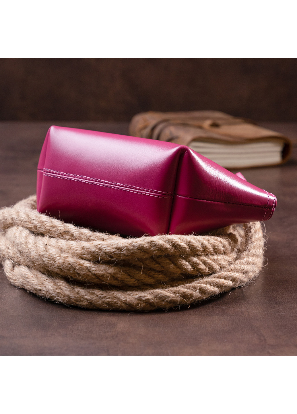 Женская кожаная косметичка 23х10,5х7,5 см Grande Pelle (253174995)