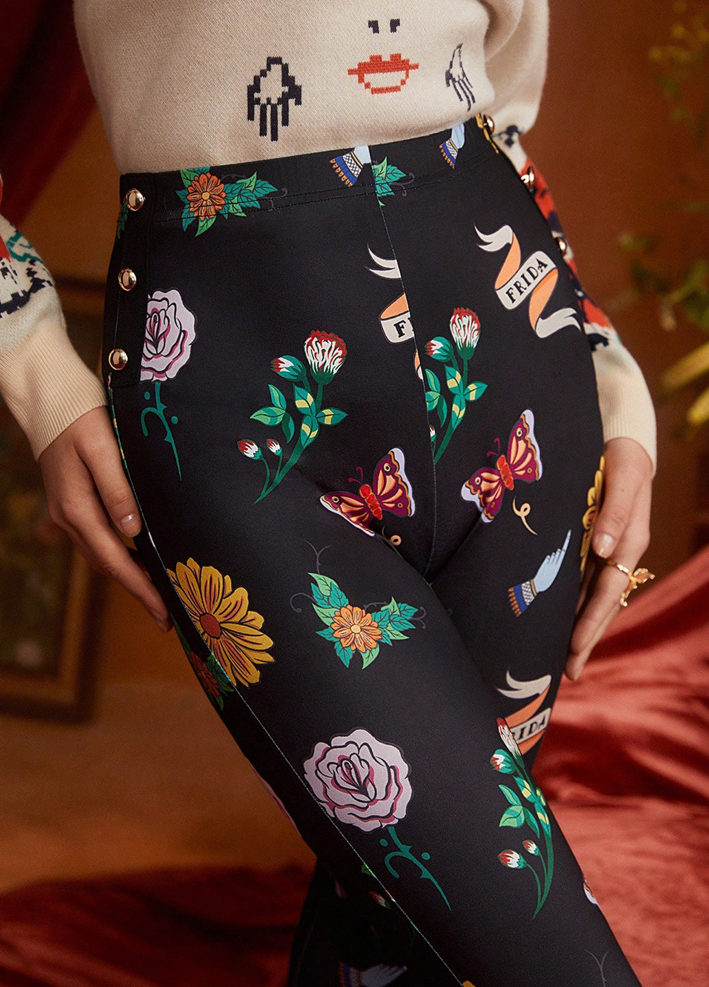 Черные демисезонные леггинсы SHEIN