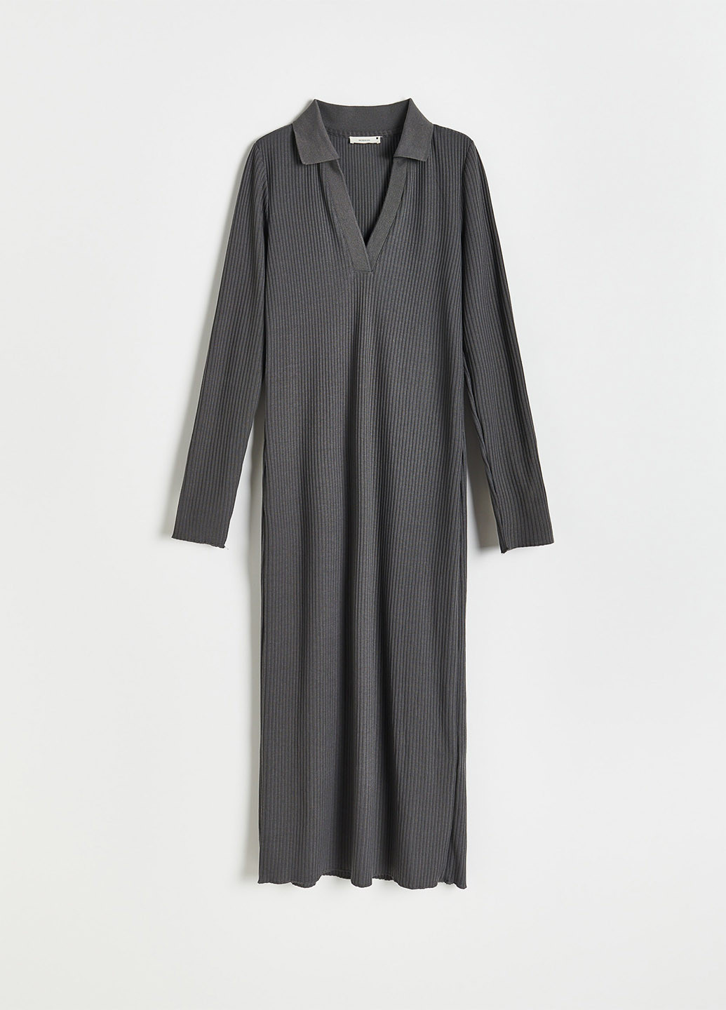Темно-серое кэжуал платье Reserved однотонное
