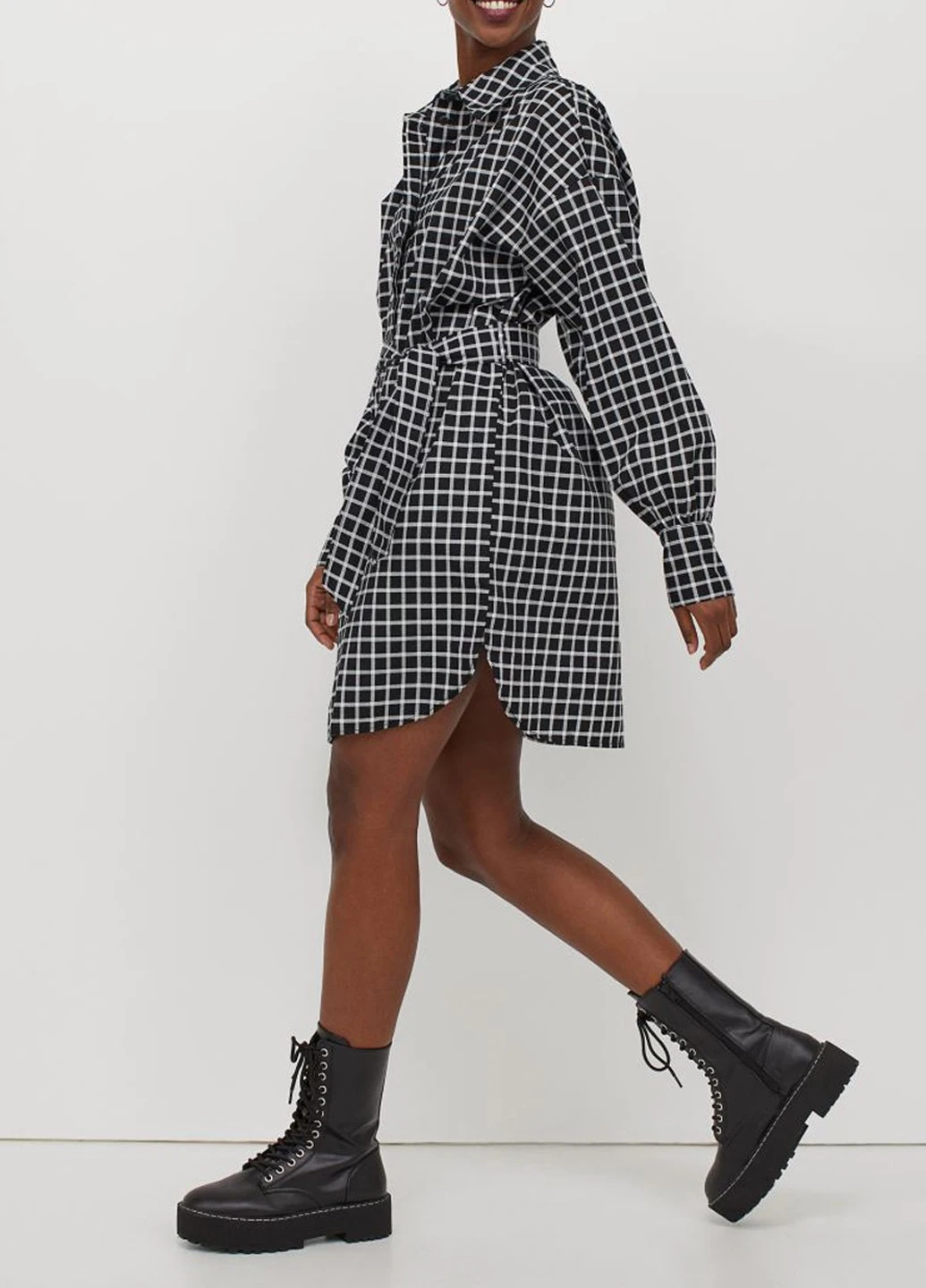 Черное кэжуал платье H&M в клетку